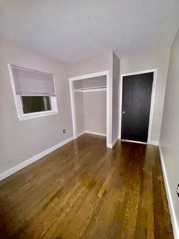 15 Beverly Hill 2, Canton, MA 02021