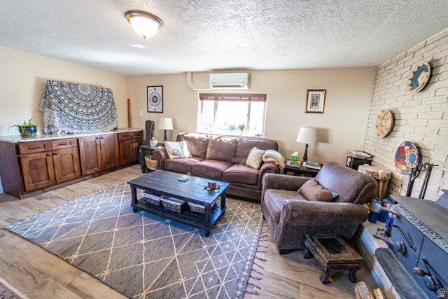 57 W MAIN ST, Rockville, UT 84763