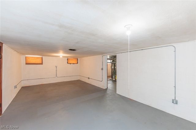 18119 Windward Road, Cleveland, OH 44119