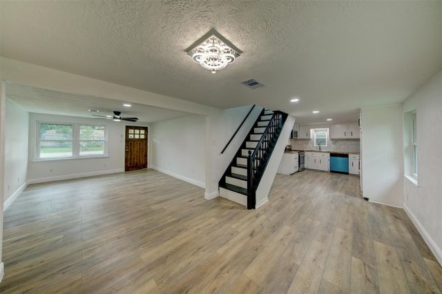 3115 Michael Street, Bacliff, TX 77518