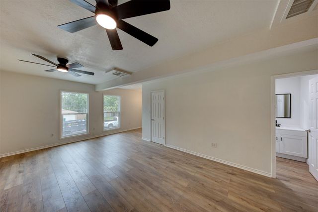 3115 Michael Street, Bacliff, TX 77518