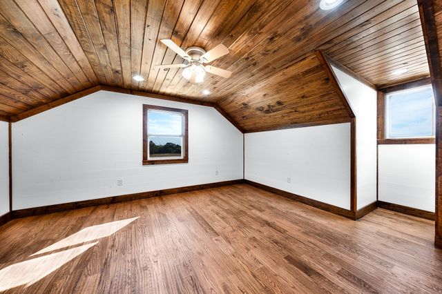 5900 County Road 3704, Athens, TX 75752