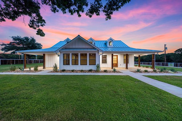 5900 County Road 3704, Athens, TX 75752