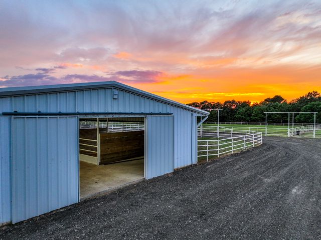 5900 County Road 3704, Athens, TX 75752