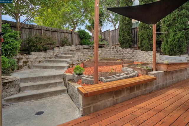 125 Foster St, Martinez, CA 94553