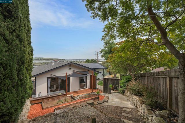 125 Foster St, Martinez, CA 94553