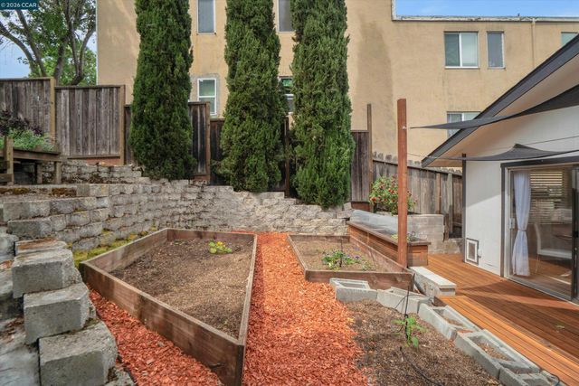 125 Foster St, Martinez, CA 94553