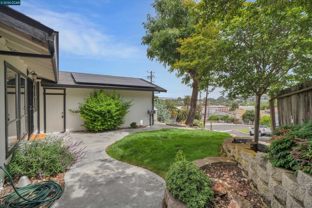125 Foster St, Martinez, CA 94553