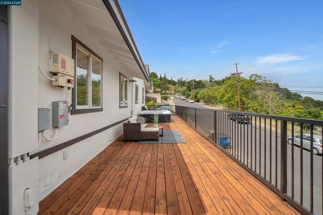 125 Foster St, Martinez, CA 94553