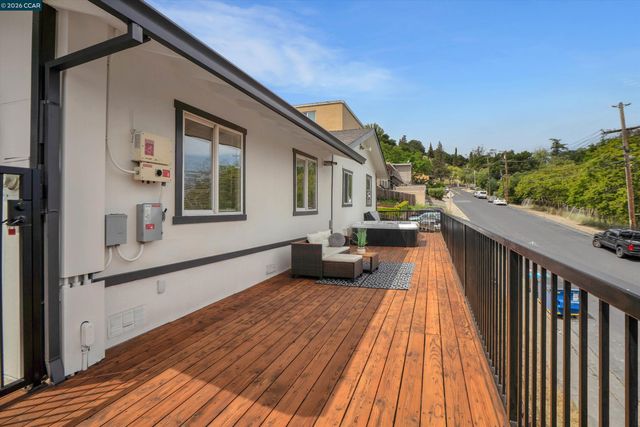 125 Foster St, Martinez, CA 94553
