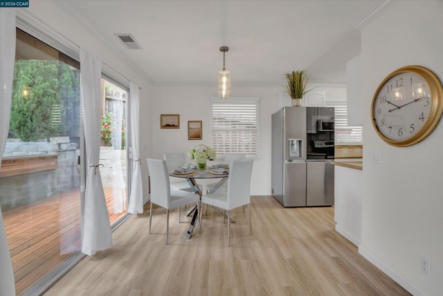 125 Foster St, Martinez, CA 94553