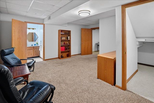 2292 Dahlk Circle, Verona, WI 53593