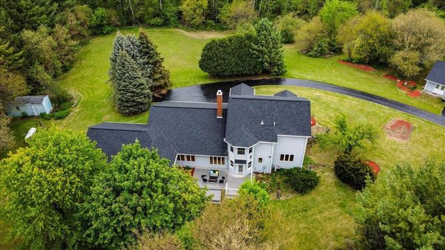 2292 Dahlk Circle, Verona, WI 53593