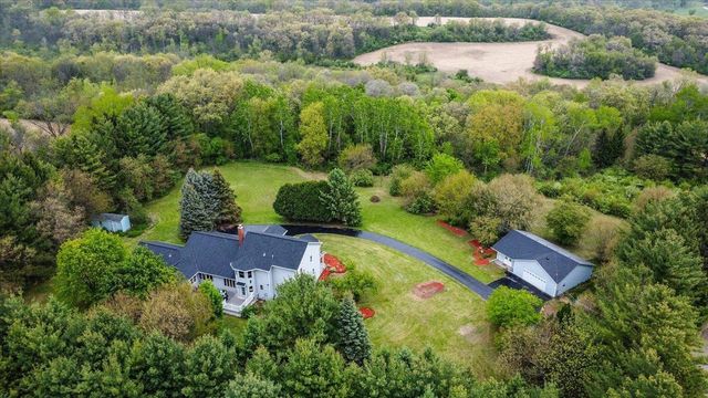 2292 Dahlk Circle, Verona, WI 53593