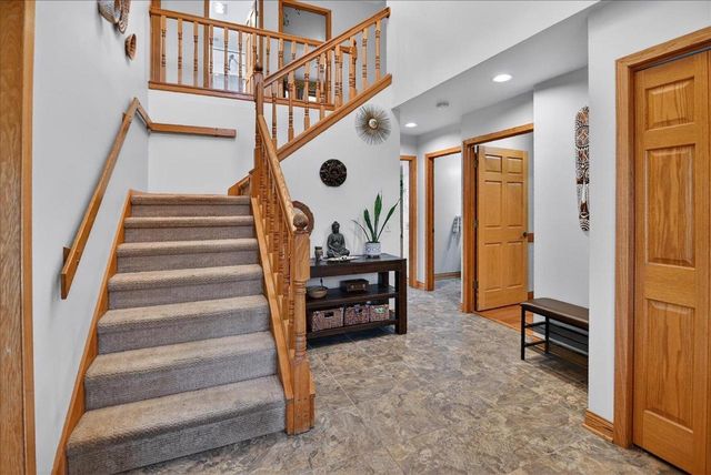 2292 Dahlk Circle, Verona, WI 53593