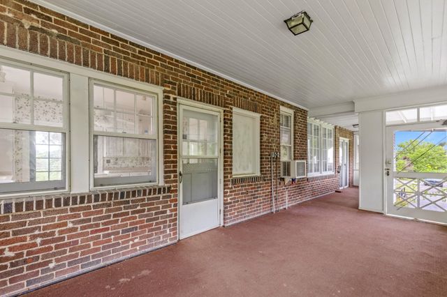 209 Browntown Road, Chattanooga, TN 37415
