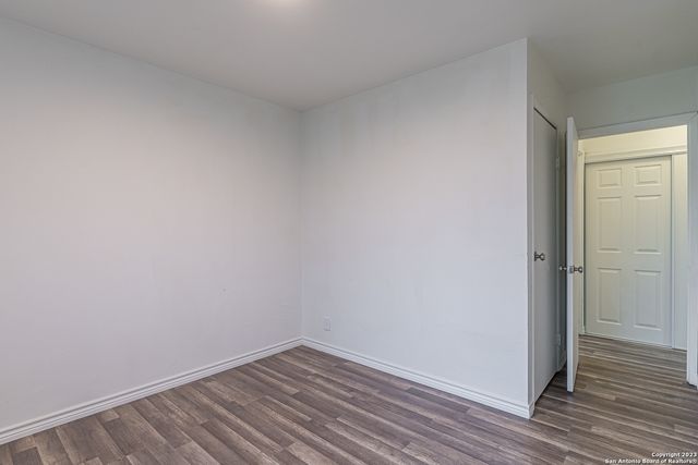 6142 lawn valley, San Antonio, TX 78242