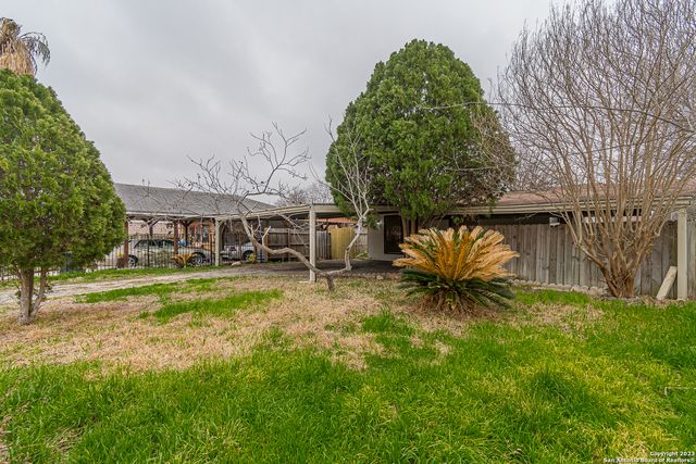 6142 lawn valley, San Antonio, TX 78242