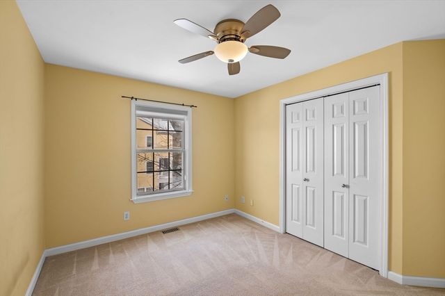 311 Gazebo Cir 311, Reading, MA 01867