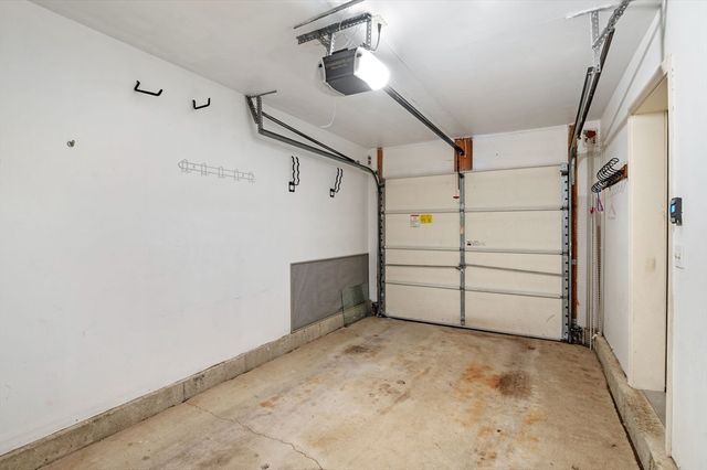 311 Gazebo Cir 311, Reading, MA 01867