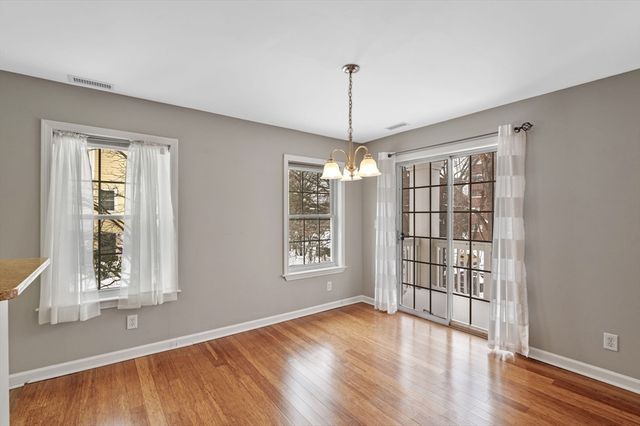 311 Gazebo Cir 311, Reading, MA 01867