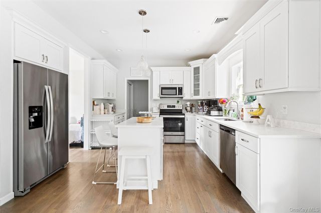 24 Belmont Road, Sound Beach, NY 11789