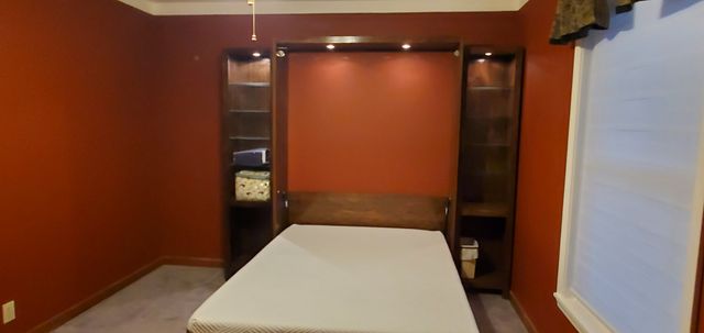 1109 Ellis Ct, Chapmansboro, TN 37035