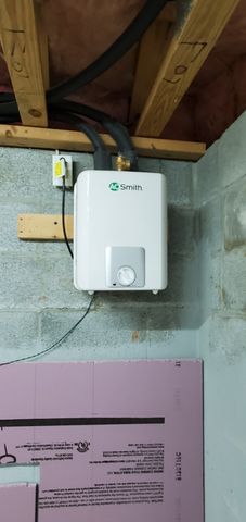 1109 Ellis Ct, Chapmansboro, TN 37035