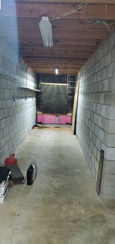 1109 Ellis Ct, Chapmansboro, TN 37035