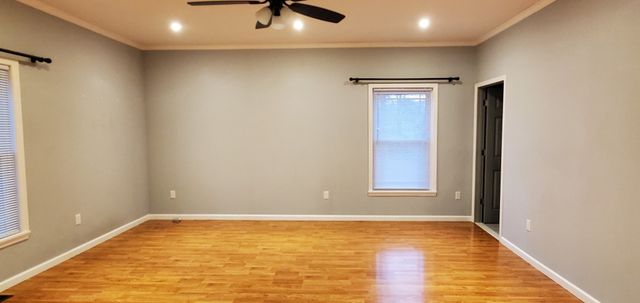 1109 Ellis Ct, Chapmansboro, TN 37035