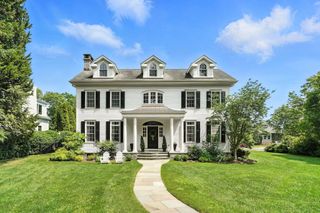 25 Summit Avenue, Rye, NY 10580