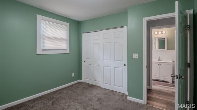 2427 Leslie Avenue, Overland, MO 63114