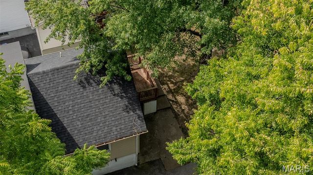 2427 Leslie Avenue, Overland, MO 63114