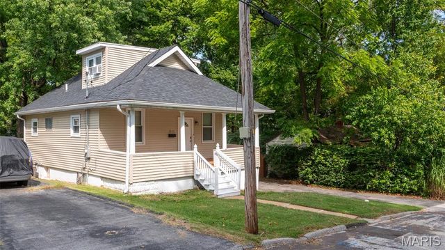 2427 Leslie Avenue, Overland, MO 63114