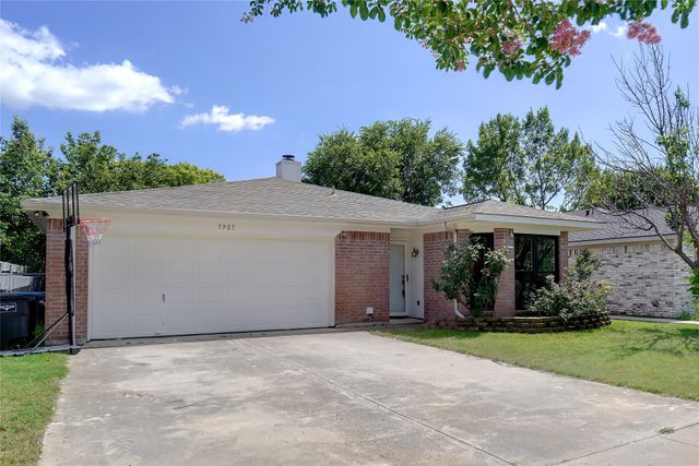 5905 Northfield Drive, Fort Worth, TX 76179