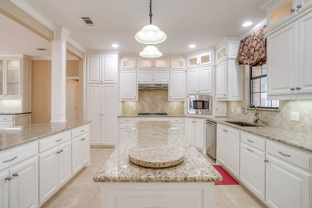 7016 Allen Place Drive, Fort Worth, TX 76116