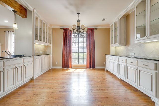 7016 Allen Place Drive, Fort Worth, TX 76116