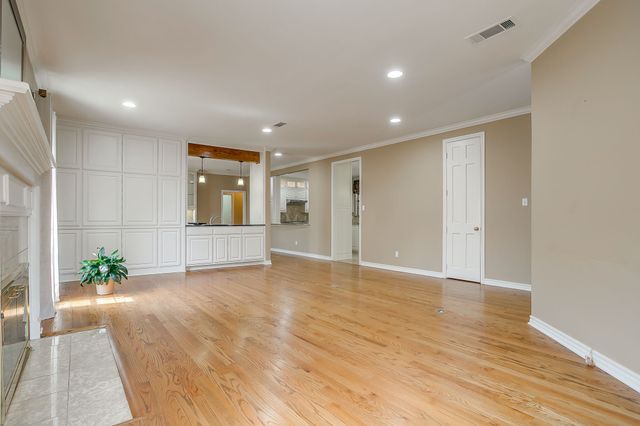 7016 Allen Place Drive, Fort Worth, TX 76116