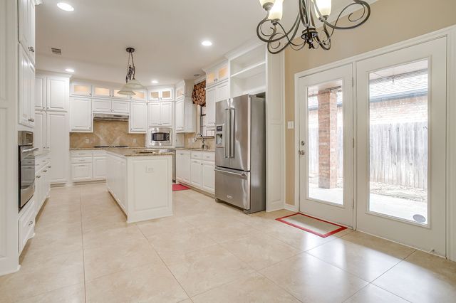 7016 Allen Place Drive, Fort Worth, TX 76116