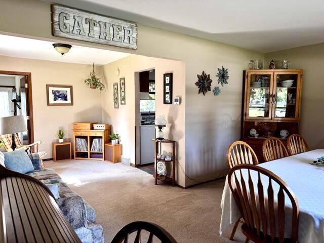 S77W26575 Crestview COURT, Waukesha, WI 53189