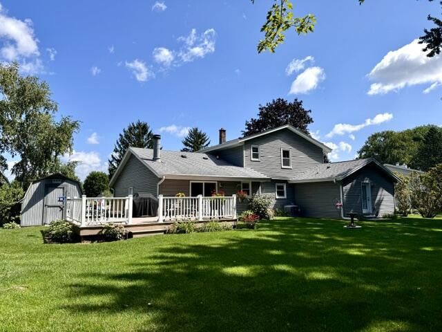 S77W26575 Crestview COURT, Waukesha, WI 53189