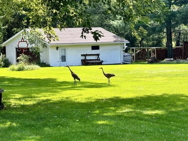 S77W26575 Crestview COURT, Waukesha, WI 53189