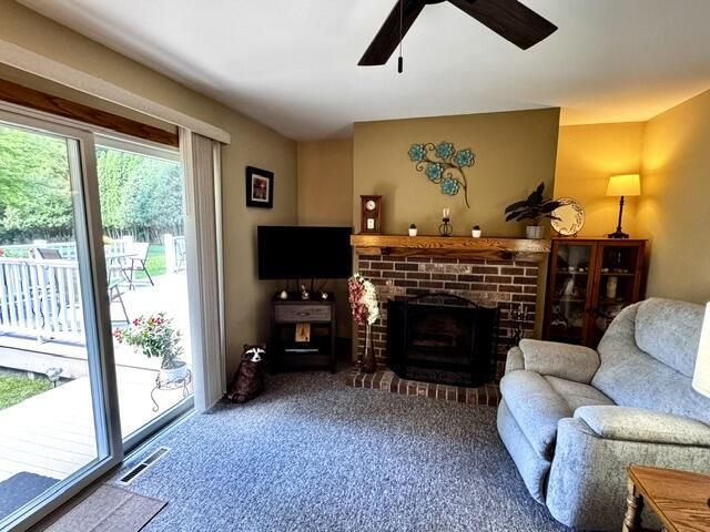 S77W26575 Crestview COURT, Waukesha, WI 53189
