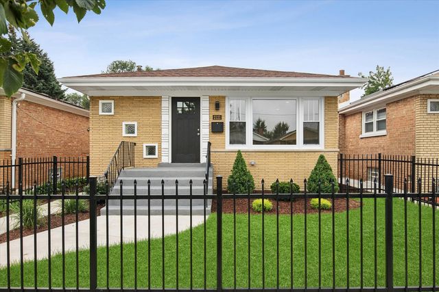 2121 W 71st Place, Chicago, IL 60636