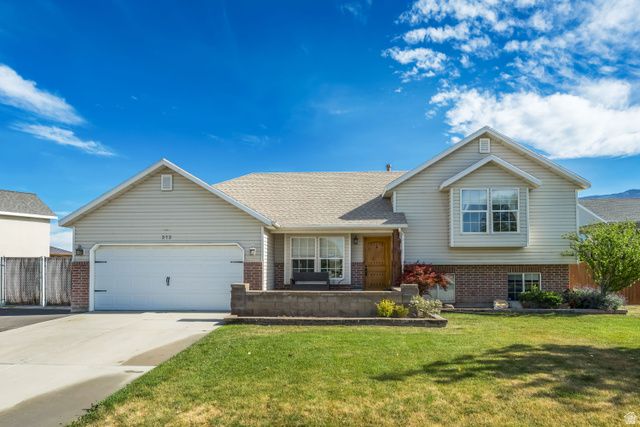 272 E 1150 N, Harrisville, UT 84404