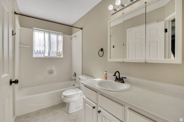 272 E 1150 N, Harrisville, UT 84404