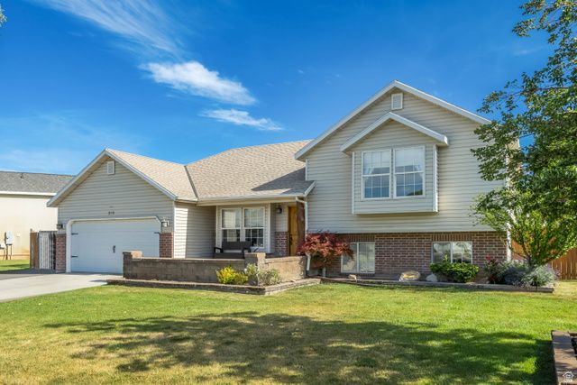 272 E 1150 N, Harrisville, UT 84404