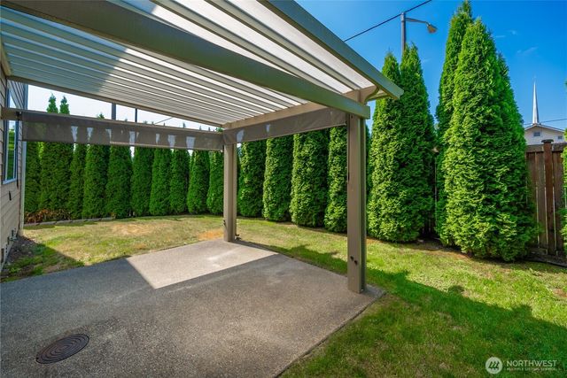 2808 S 376th Street, Federal Way, WA 98003