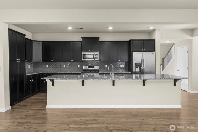 2808 S 376th Street, Federal Way, WA 98003