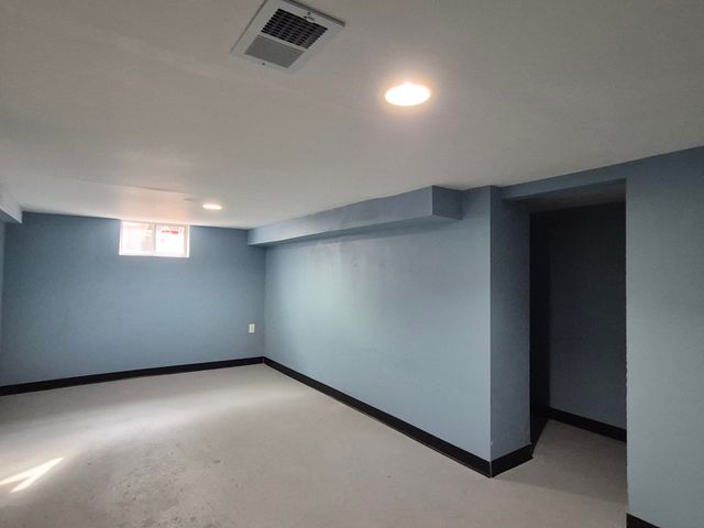 908 E 45th Avenue, Gary, IN 46409